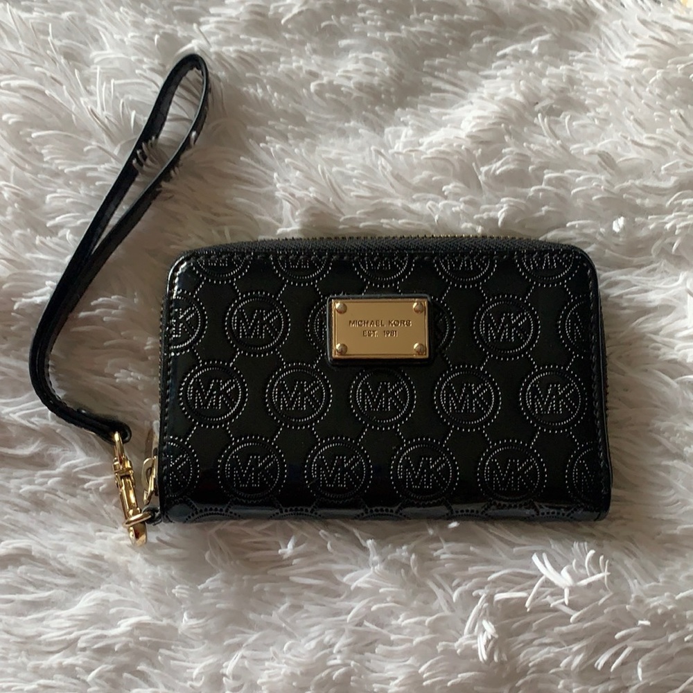 Michael Kors wristlet